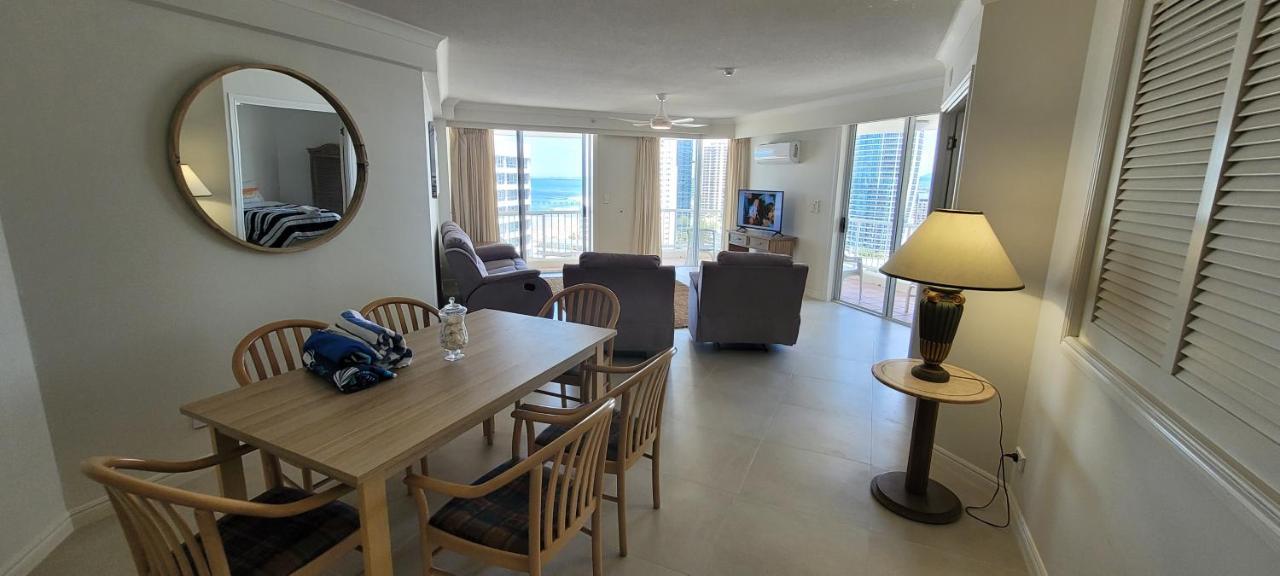 Apr Private Suites Moroccan By The Beach Gold Coast Dış mekan fotoğraf