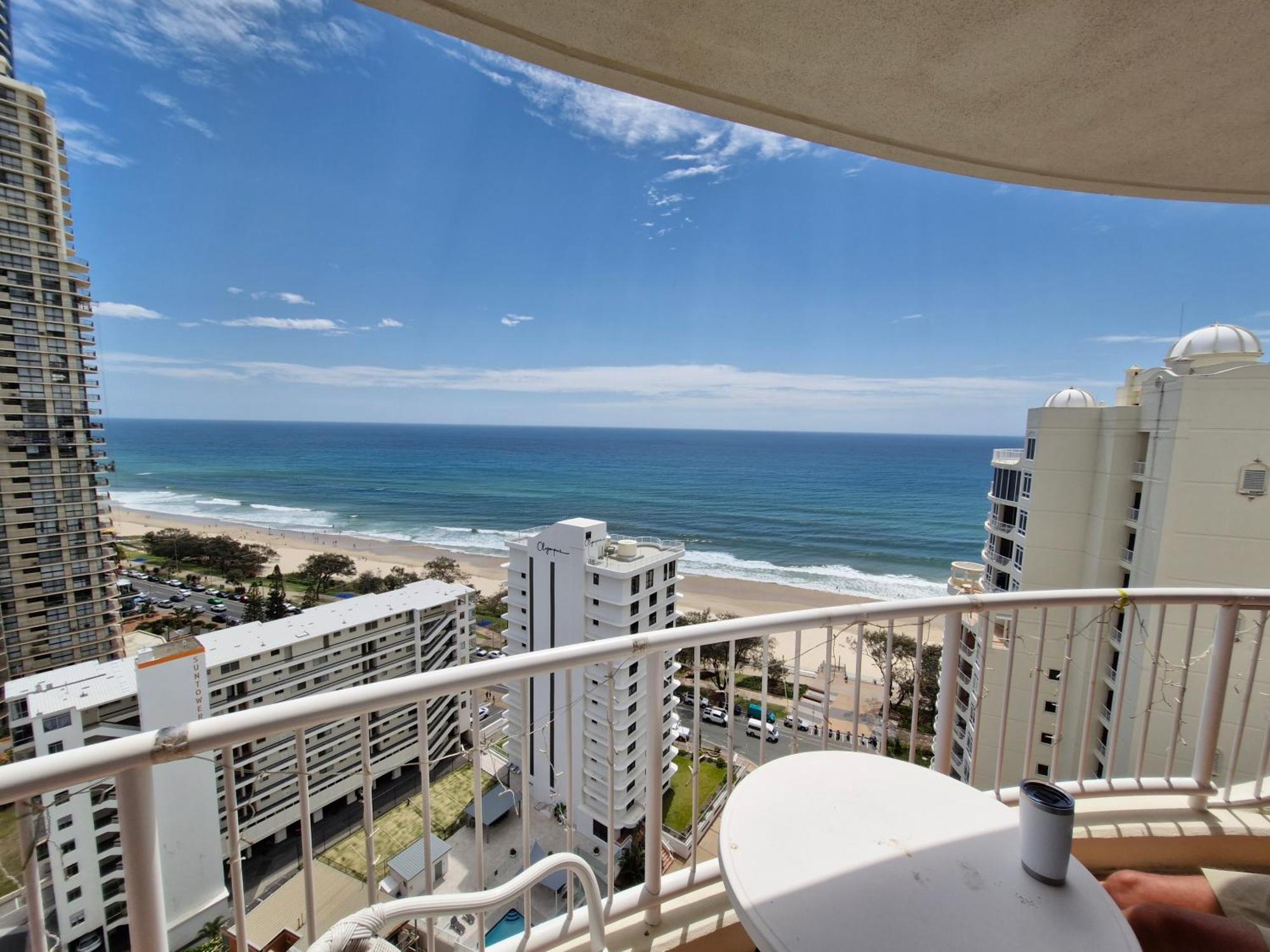 Apr Private Suites Moroccan By The Beach Gold Coast Dış mekan fotoğraf